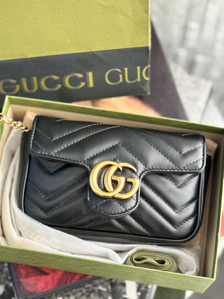 Gucci GG Marmont mini shoulder bag