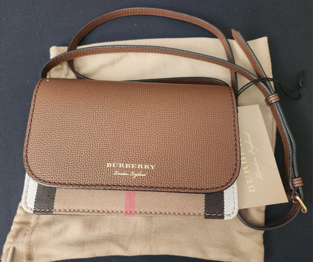 BURBERRY Hampshire Cross-body Bag