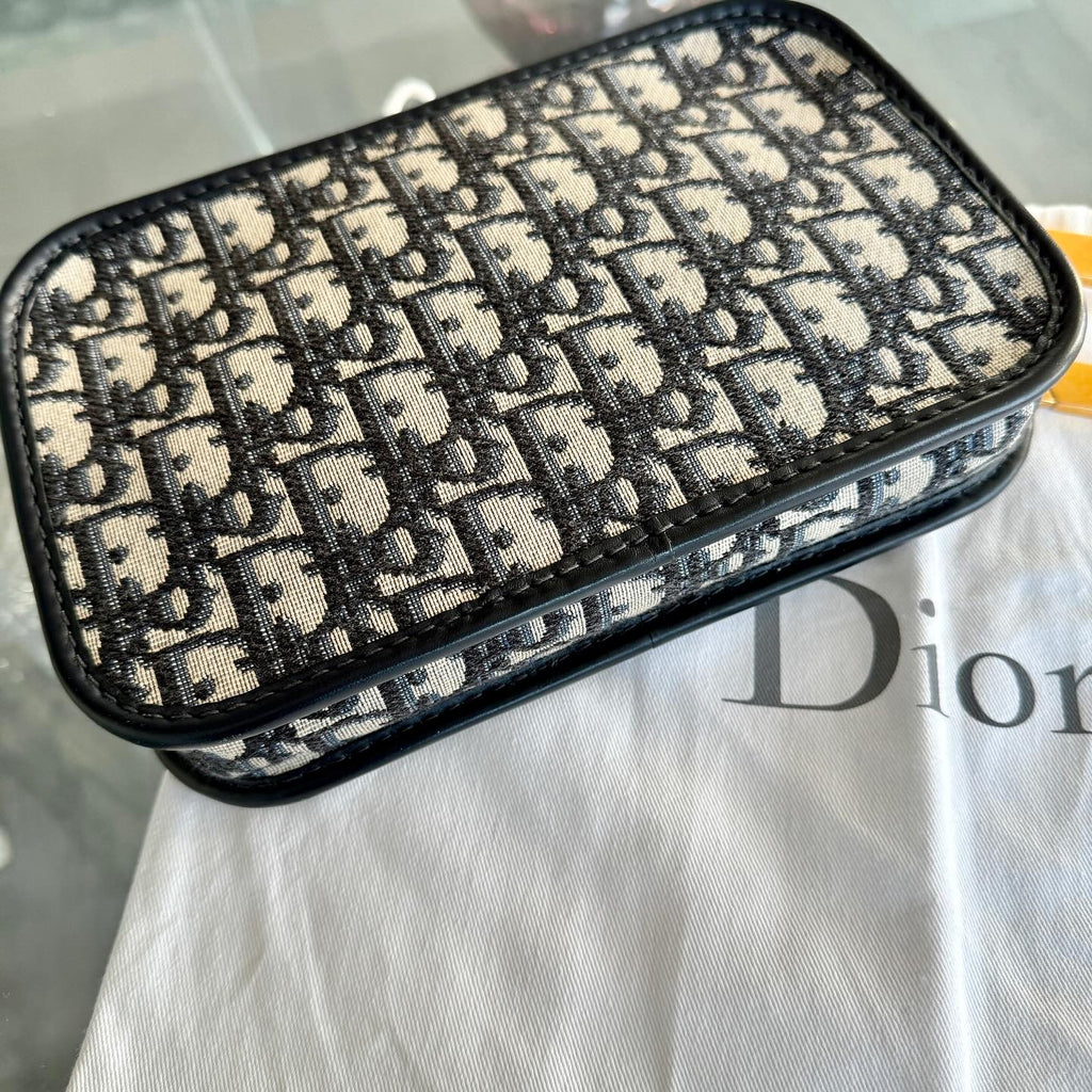 Dior Oblique Diorquake Clutch