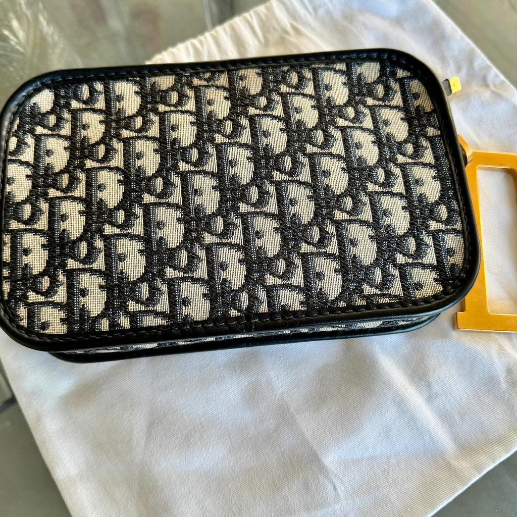 Dior Oblique Diorquake Clutch