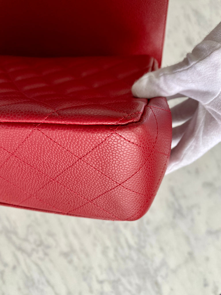 CHANEL Classic Single-Flap Bag