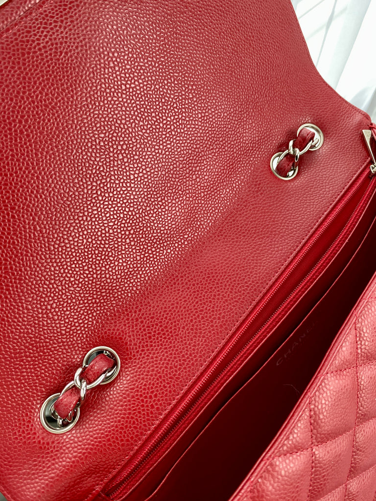 CHANEL Classic Single-Flap Bag