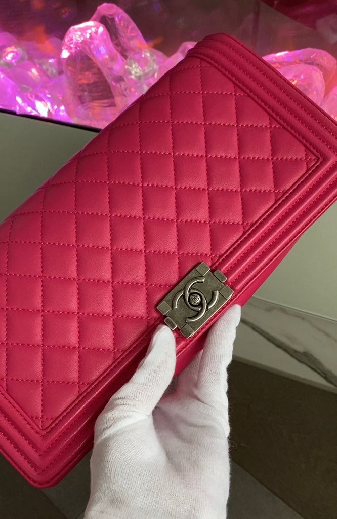 CHANEL Le Boy Clutch