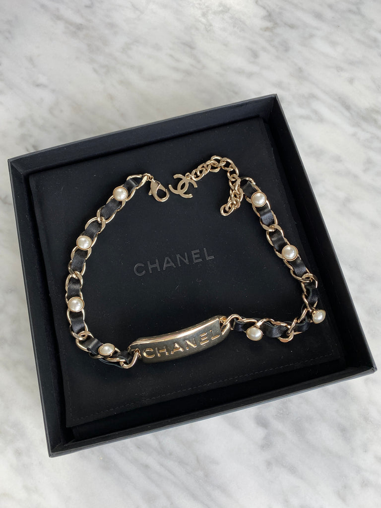 CHANEL Choker Necklace