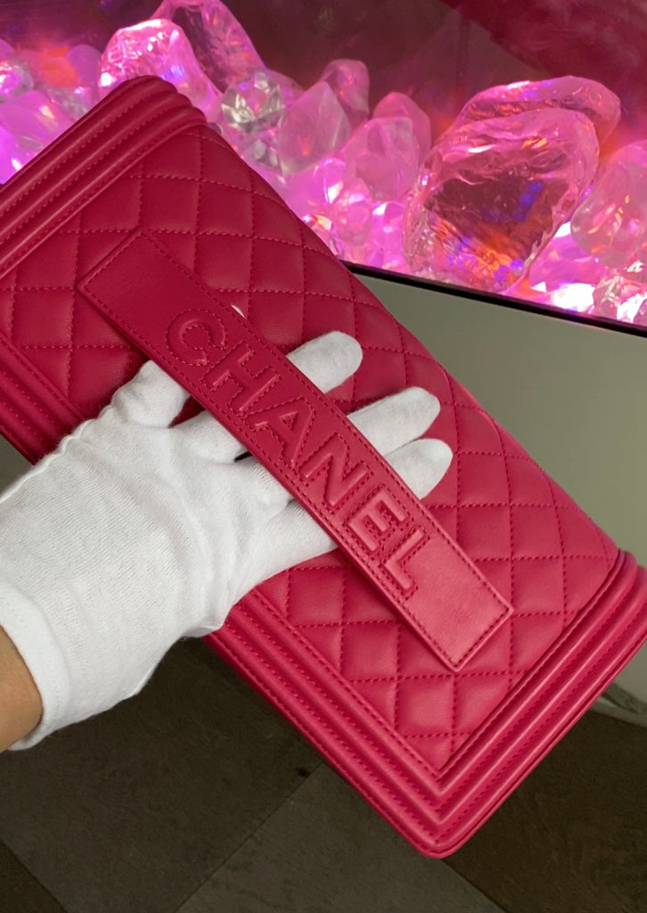 CHANEL Le Boy Clutch