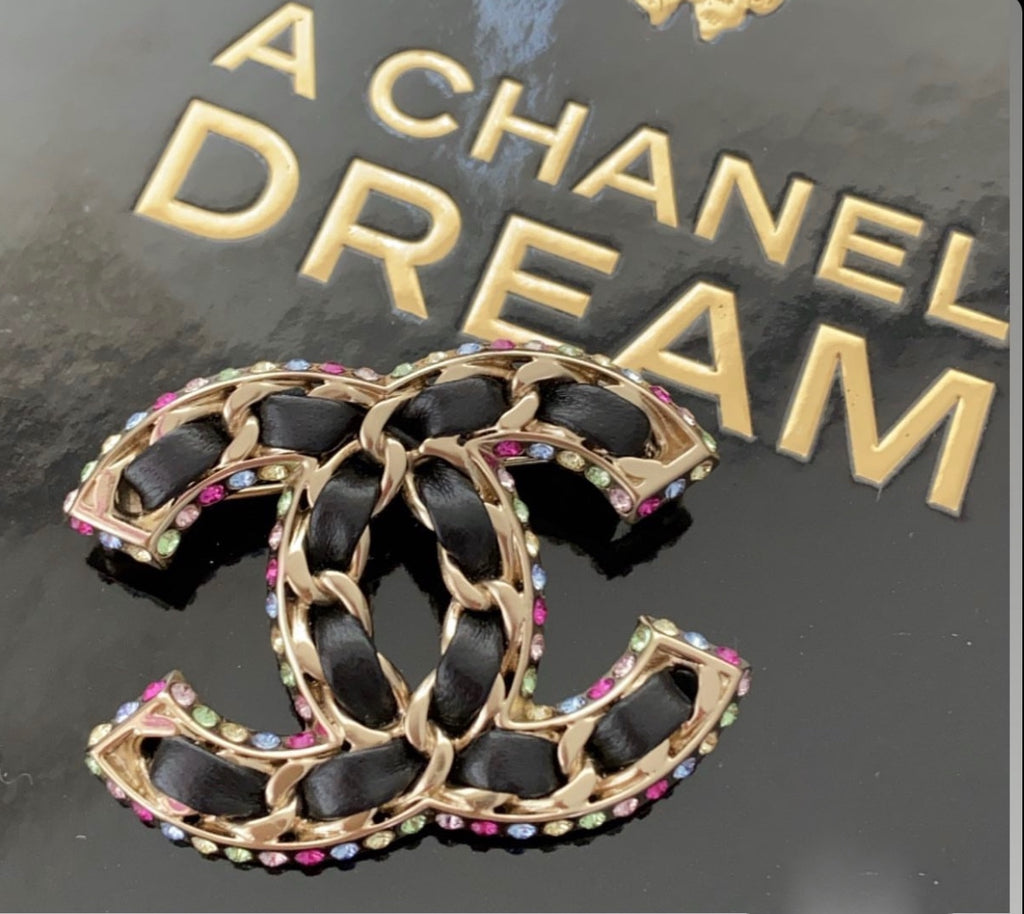 CHANEL brooch