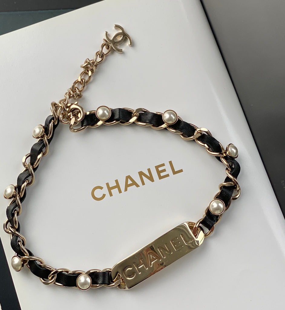 CHANEL Choker Necklace