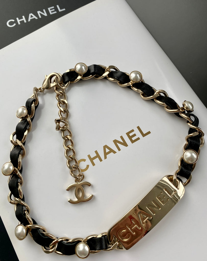 CHANEL Choker Necklace