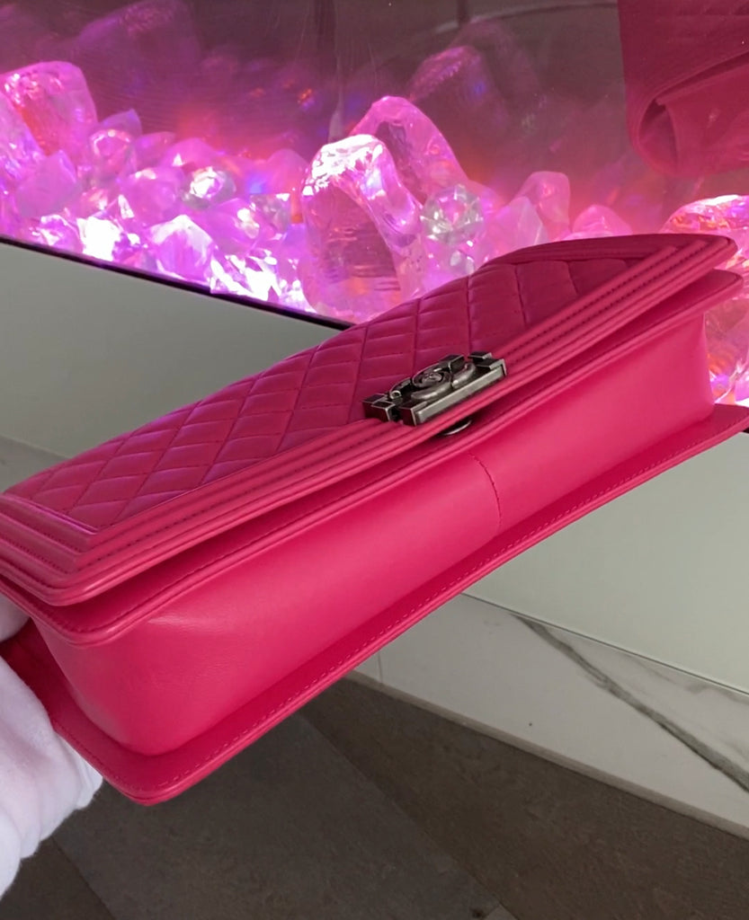 CHANEL Le Boy Clutch