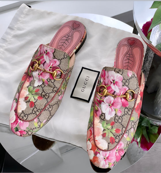 Gucci best sale slippers floral