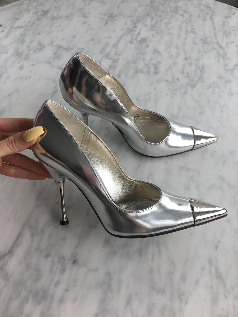 Dolce&Gabbana Metallic Steel-toed Pumps, size 36