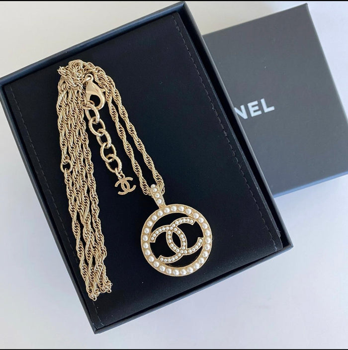 CHANEL Pearl Medallion Necklace