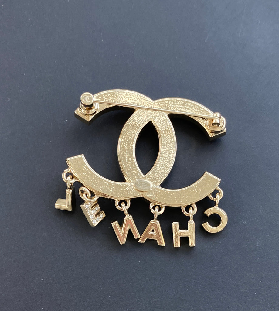 CHANEL brooch