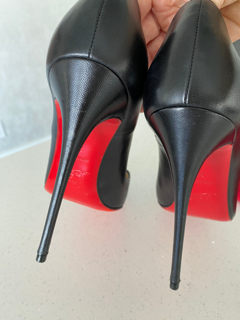 Christian Louboutin So Kate Leather Pumps, size 38