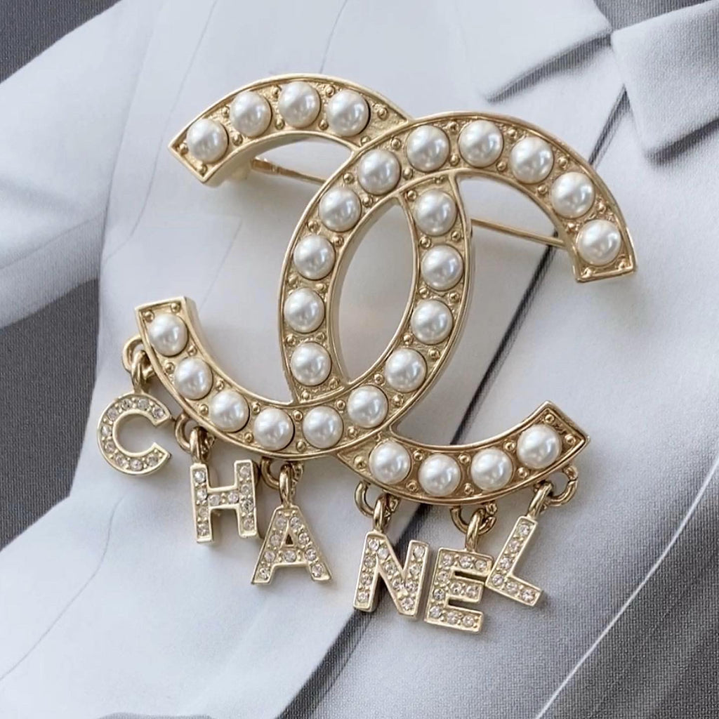 CHANEL brooch