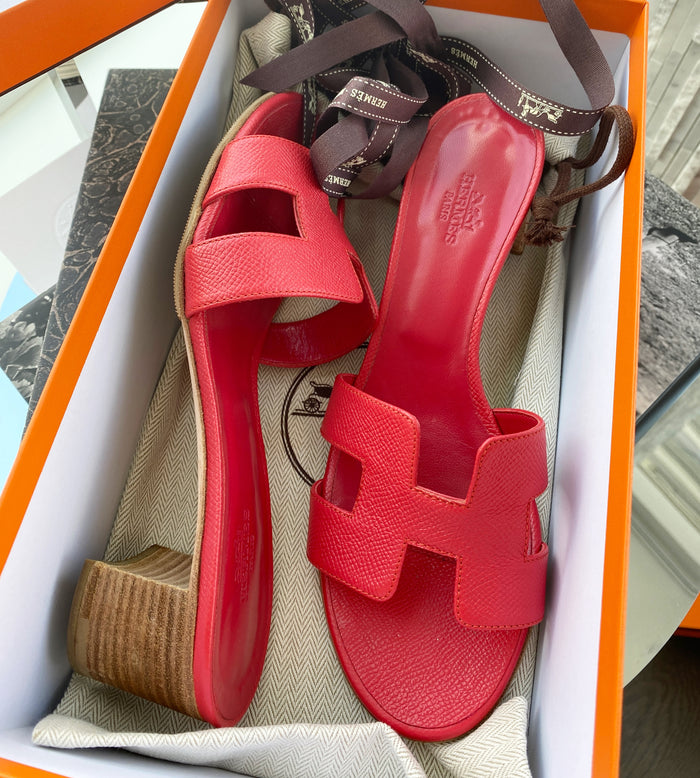 Shop HERMES Oasis Open Toe Casual Style Leather Logo Sandals (H141146Z  77360) by Bellaris