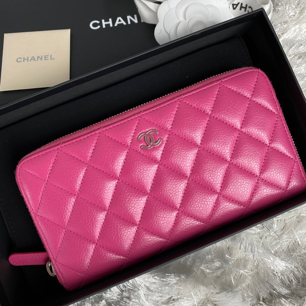 CHANEL Classic Long Zipped Wallet